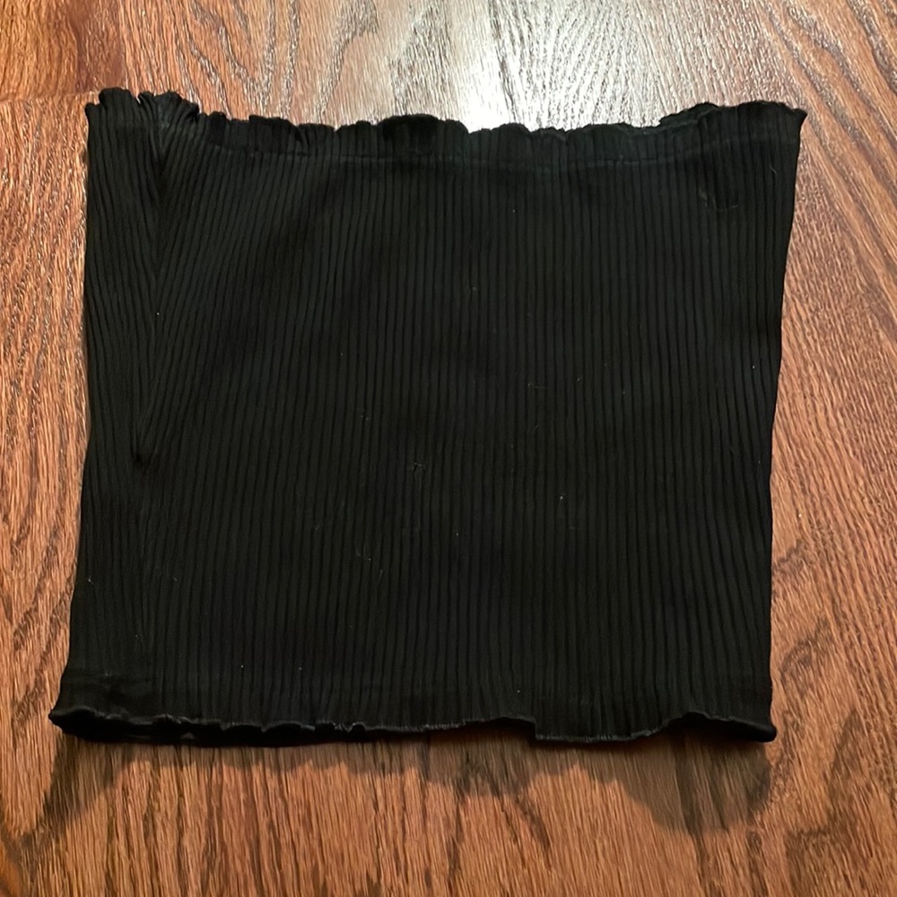 🌿Shein Black Crop Top - size M🌿